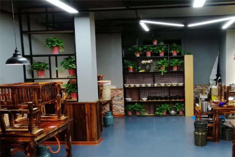 龍窖砂锅串串香